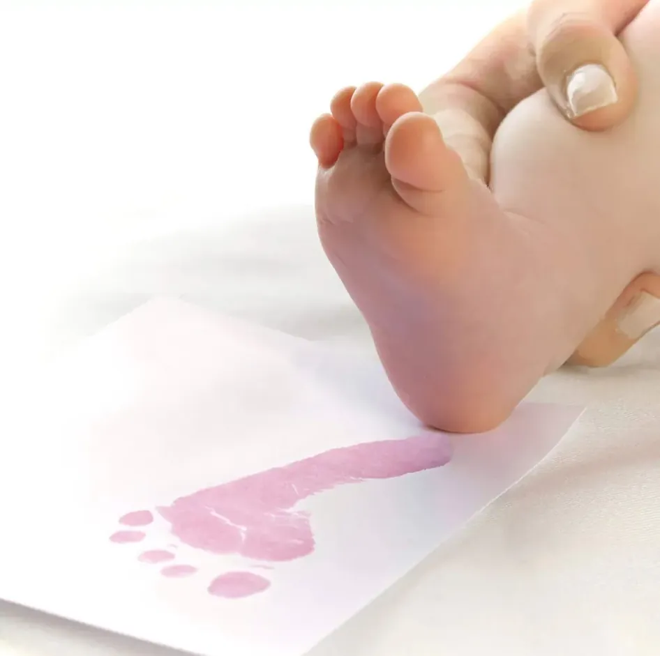Comment réaliser les empreintes de votre bébé ?